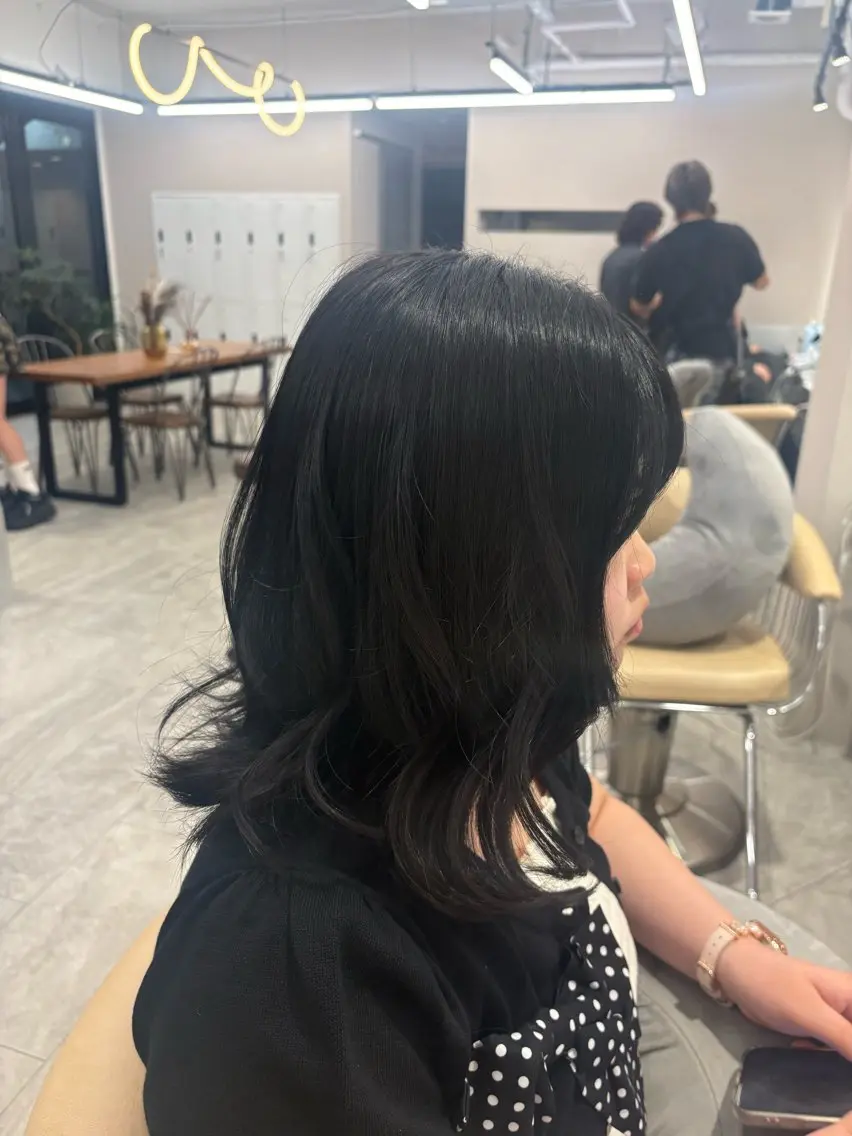ミディアム 🩵ワンカラー MIYU🩵のヘアスタイル