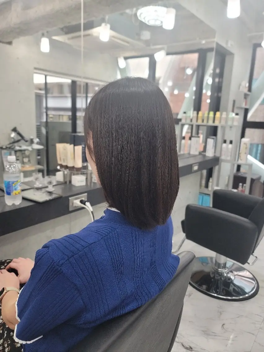 ミディアム カラー ❇️安達 優心❇️ レイヤー/艶髪特化のヘアスタイル