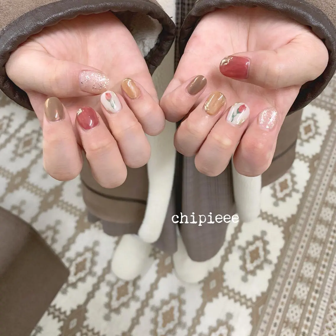 ネイル ミラーネイル ニュアンスネイル . SHIORIのネイルデザイン
