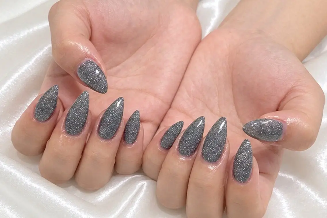 ネイル ハンドネイル esterella 𝐌𝐈𝐘𝐔𝐔のネイルデザイン