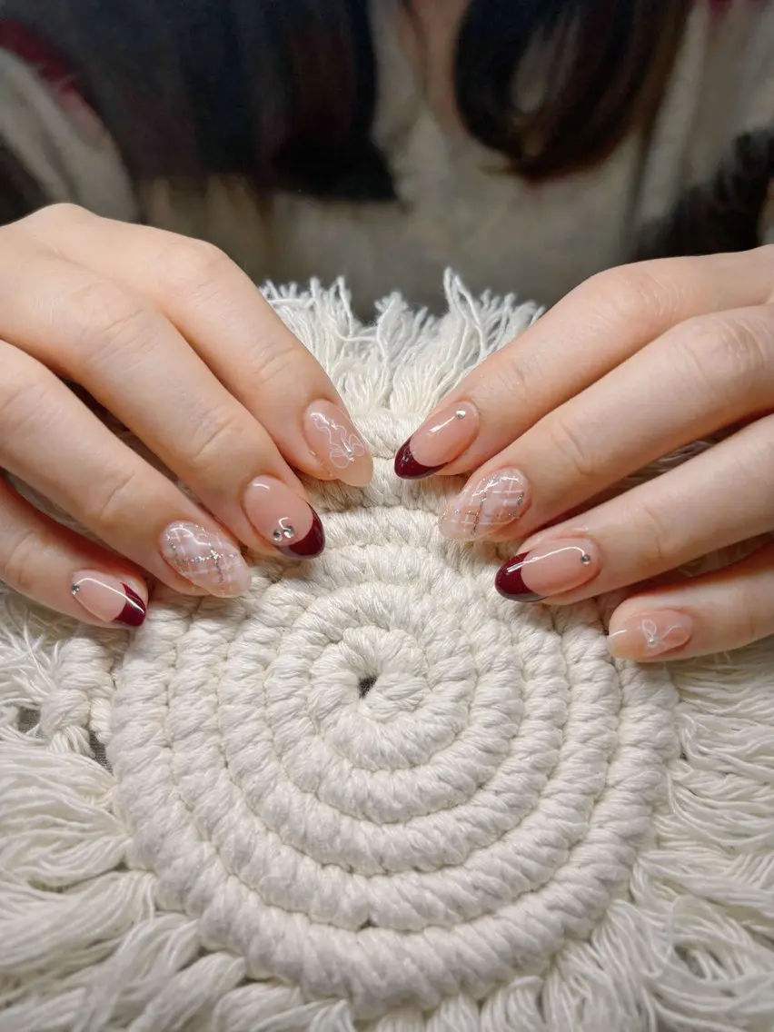 ネイル 長さ出し グラデーション 卒業式 キラキラネイル マグネットネイル Lee Nails チップ長さだし専門店のネイルデザイン