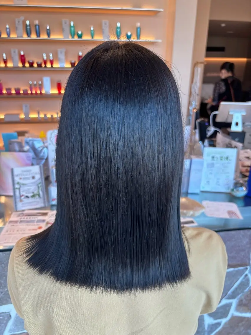 カラー 坂本 温のヘアスタイル