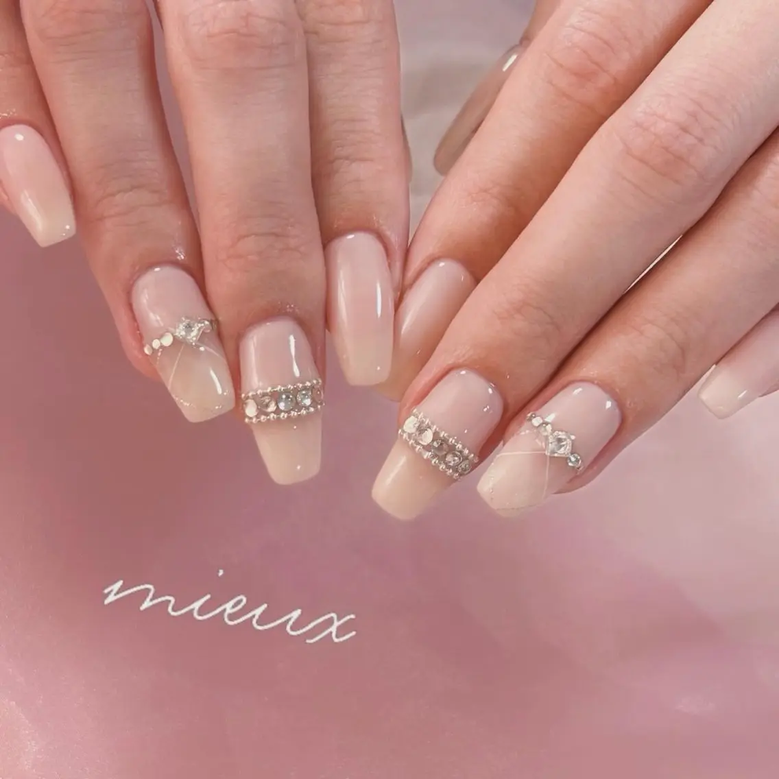 ネイル ハンドネイル nailsalon mieuxのネイルデザイン