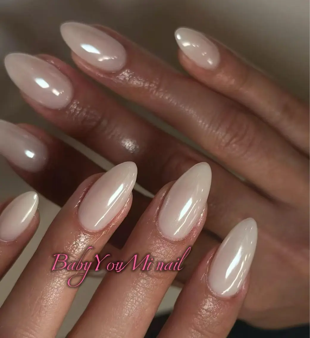ネイル オーロラネイル フラワーネイル フットネイル フレンチネイル ジェルネイル ハンドネイル BabyYouMi nailのネイルデザイン