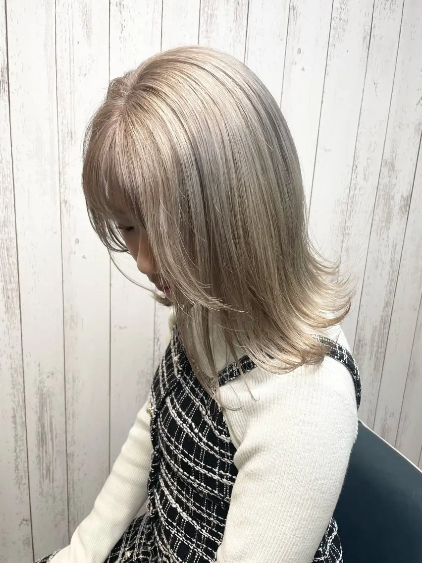 ミディアム カット ヘアカラー ブリーチ特化🎖️ピ ンクカラー高橋さやかのヘアスタイル