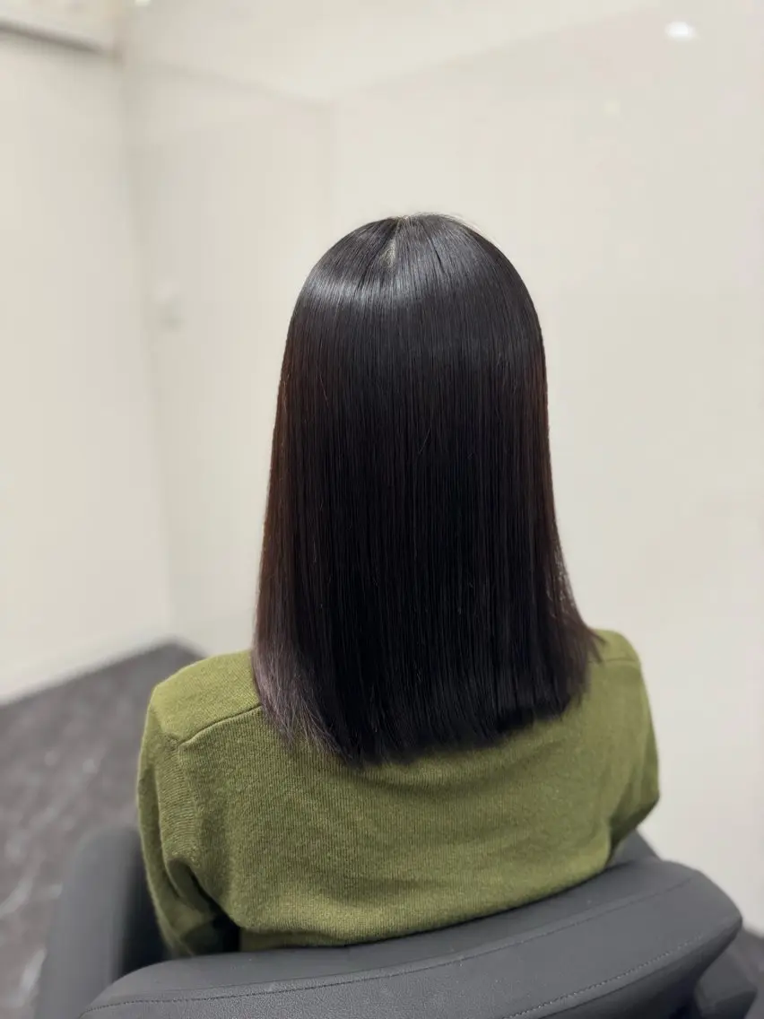 セミロング カラー パーマ ヘアアレンジ メンズ キッズ メンズ韓国風 黒髪 ブルーカラー ブルーブラック ブラウンカラー 髪質改善Ⅰ透明感 艶カラーⅠたつやのヘアスタイル
