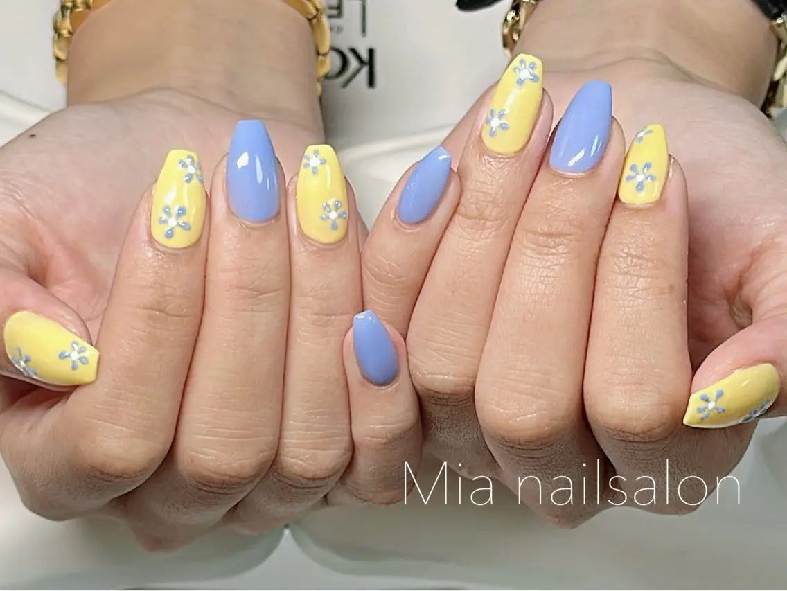 ショート ハンドネイル Mia ネイルサロンのネイルデザイン