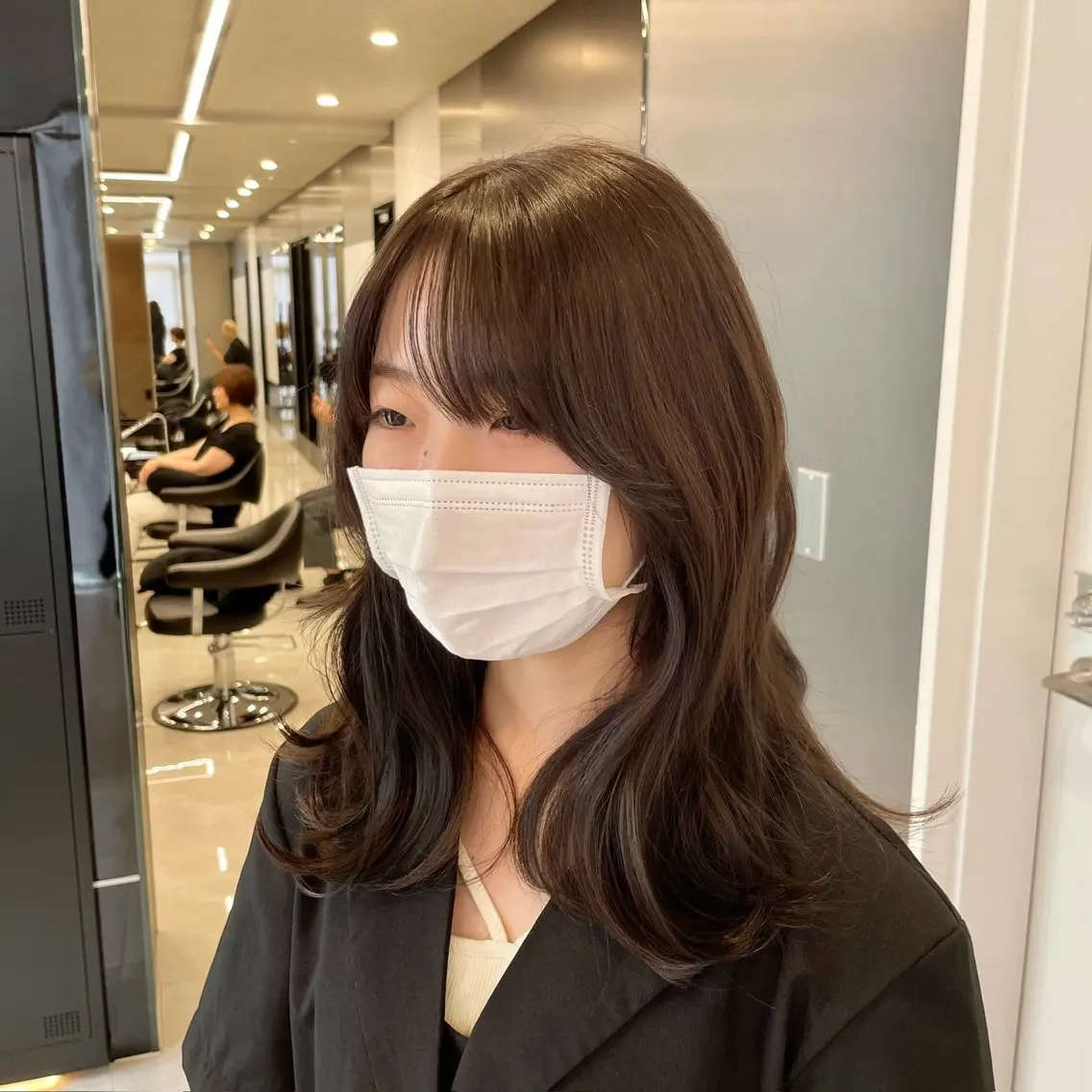 ミディアム カラー ブラウンカラー チョコレートブラウン ヘアカラー トリートメント 新宿/顔周りカット/ レイヤー/がっきーのヘアスタイル