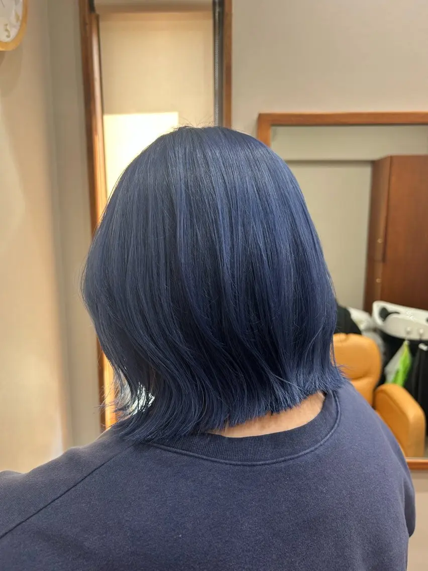 ショート カラー ブルーカラー Jamme /齋藤 若菜のヘアスタイル
