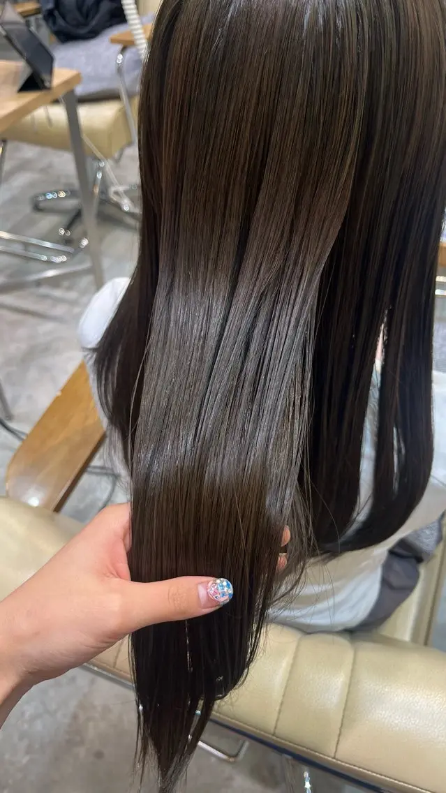 カラー グレージュ オリーブグレージュ オリーブグレー ヘアカラー Matsunaga Rihoのヘアスタイル