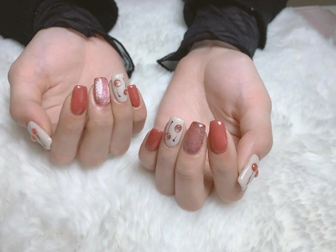 ネイル マグネットネイル Flora Nail 【フローラ ネイル】のネイルデザイン