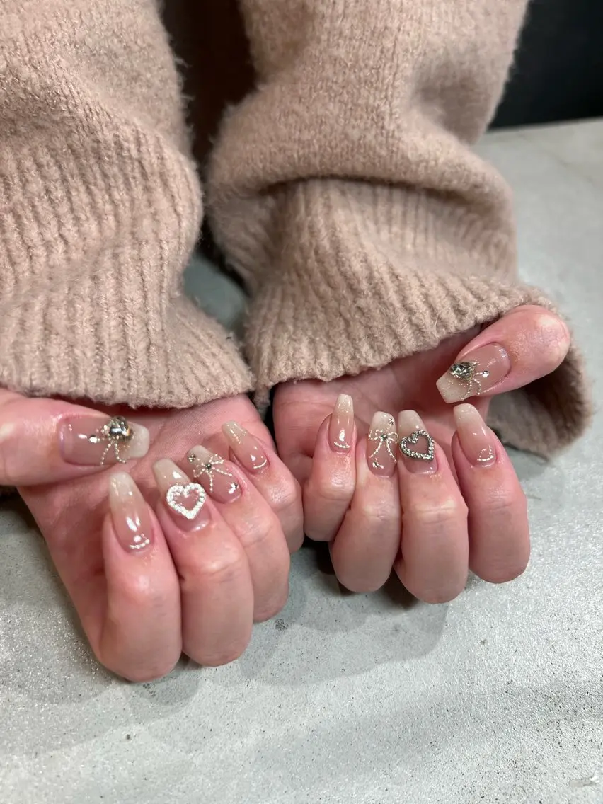 ネイル ハンドネイル zir  nail 🕊️💗RIOのネイルデザイン