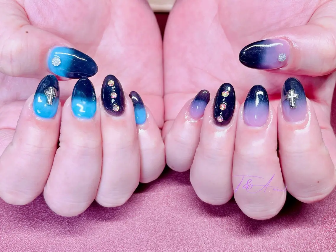 ネイル ブルー 長さ出し ジェルネイル グラデーション スカルプネイル T&A nailのネイルデザイン