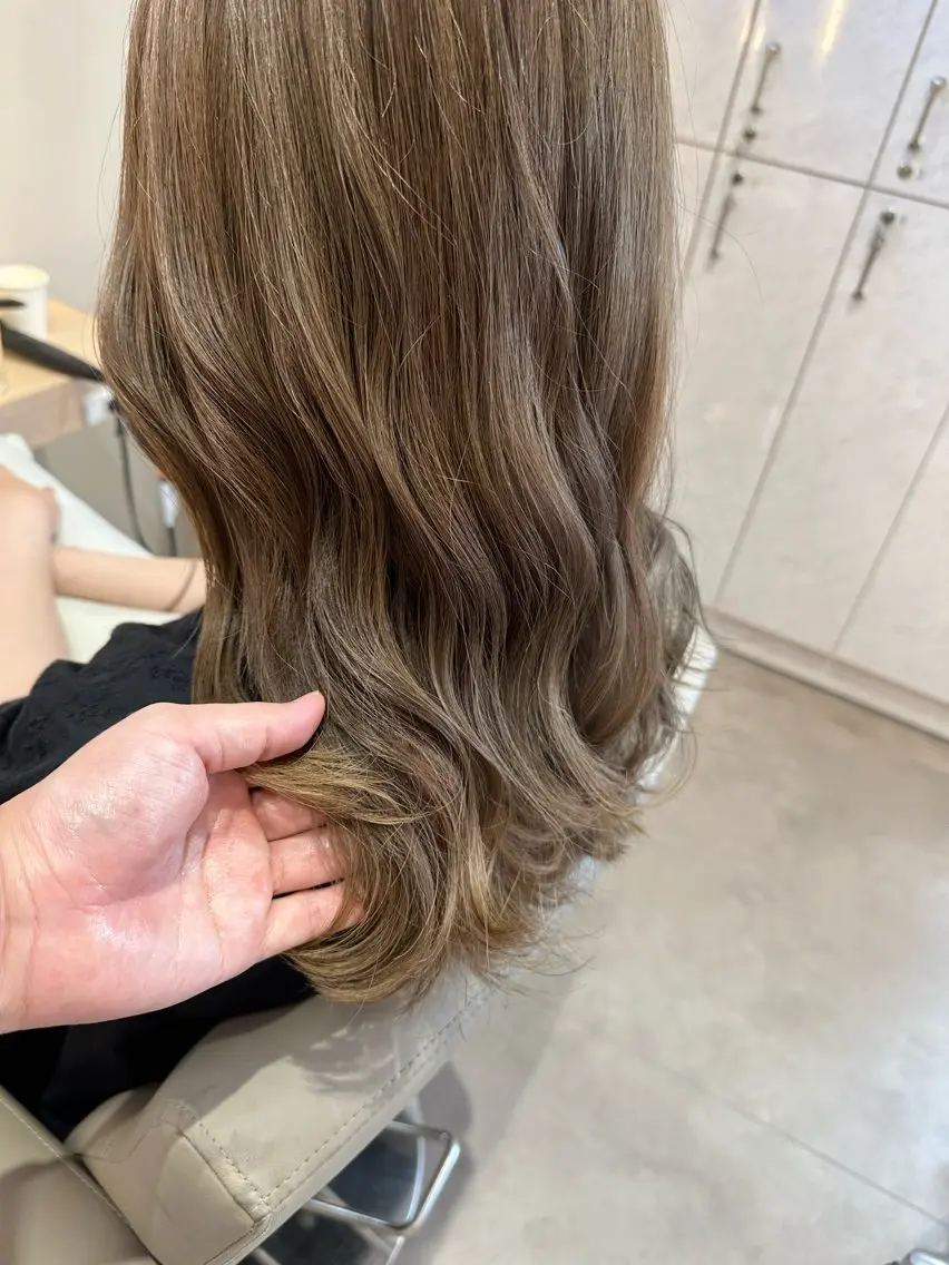 カラー 松下 慧士のヘアスタイル