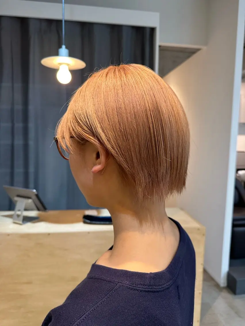ショート カラー ブリーチ ハイトーンカラー 🌀ショートカット ／ 齋藤大貴🌀のヘアスタイル