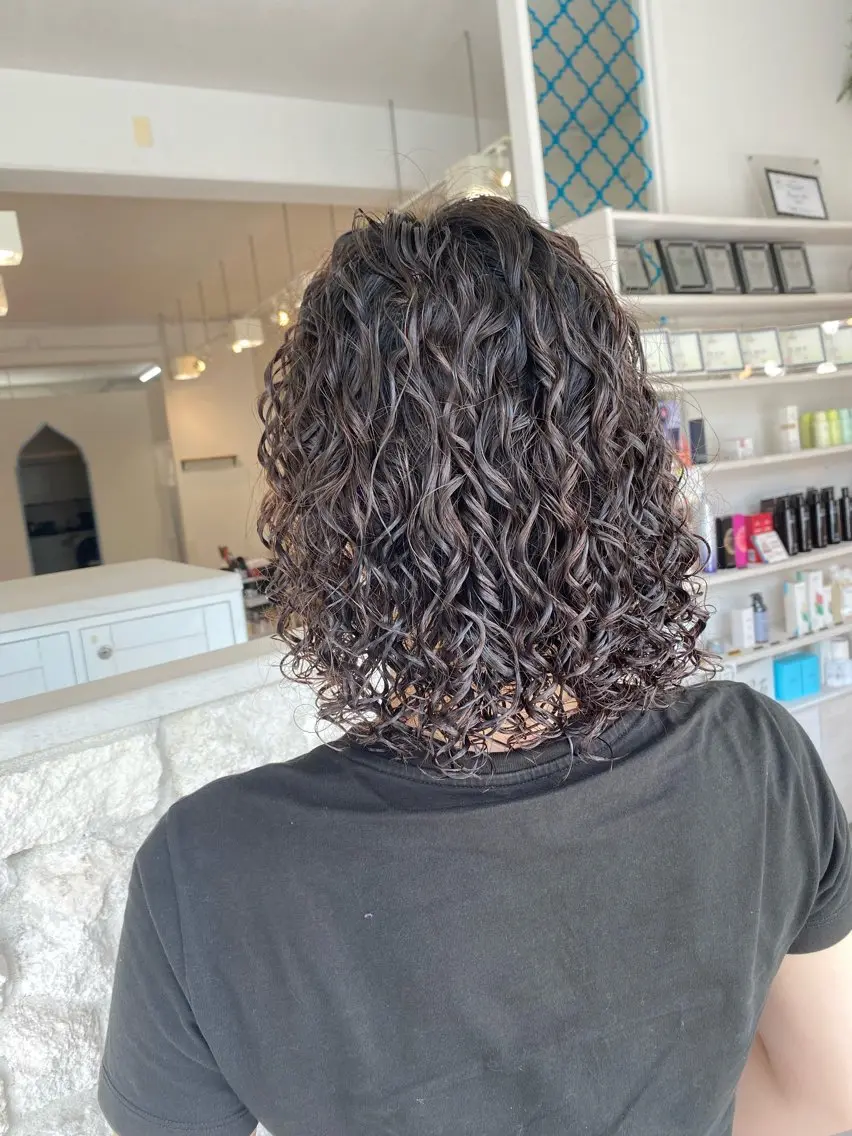 ミディアム パーマ カット パーマ 饒平名 知也のヘアスタイル
