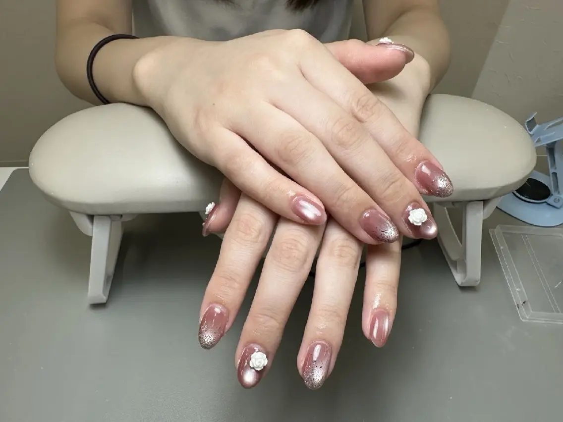 ネイル more glam 大宮店カナのネイルデザイン