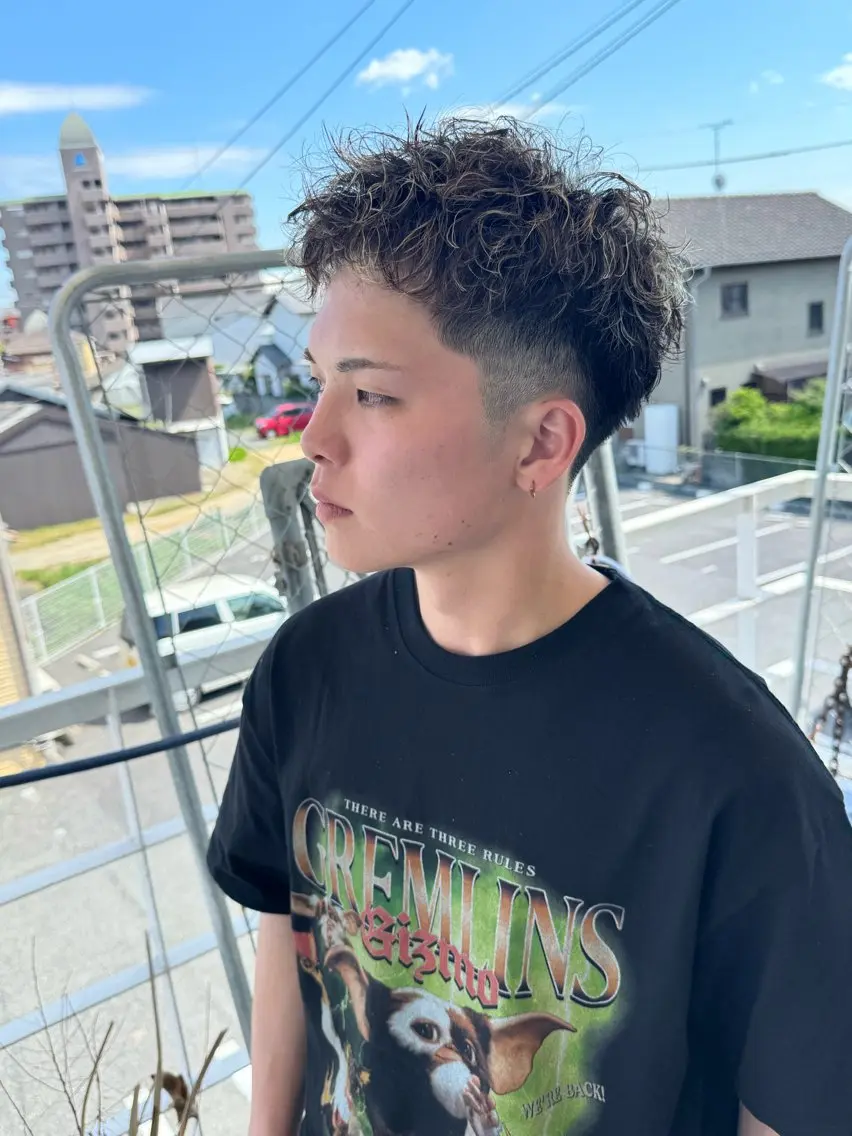 ショート パーマ メンズ メンズハイライト ハイライト ショートヘア カット ヘアカラー パーマ メンズ特化サロン ユウヘイのヘアスタイル