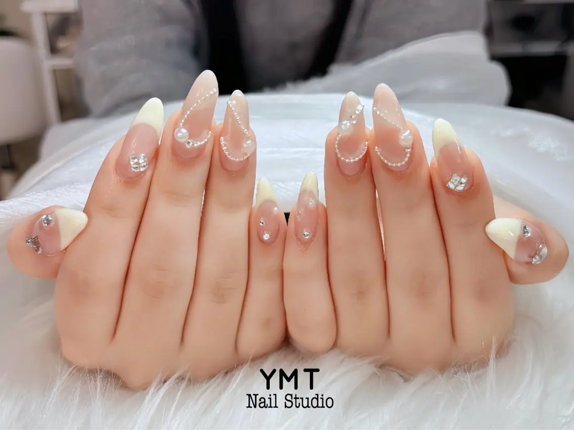 ネイル 長さ出し フットネイル ジェルネイル 韓国ネイル マグネットネイル ハンドネイル YMT NailStudioのネイルデザイン