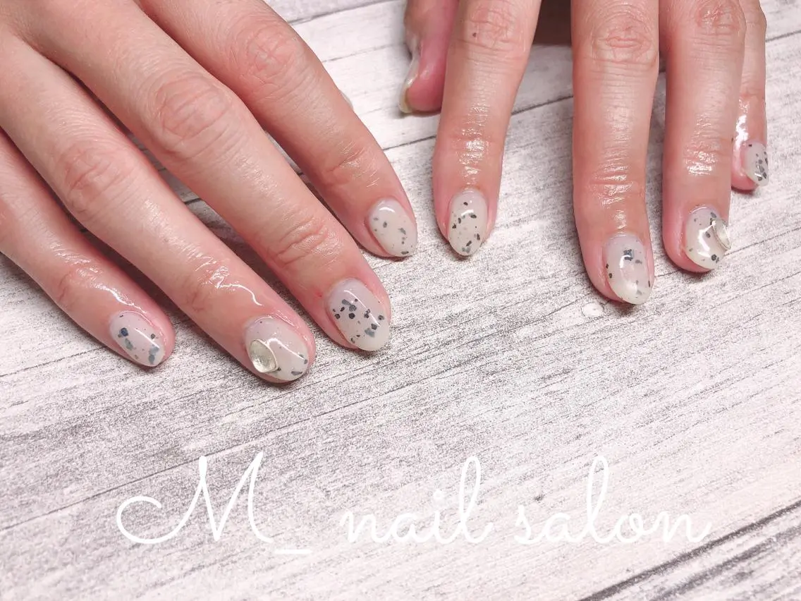 ネイル ワンカラーネイル M_ nail salonのネイルデザイン