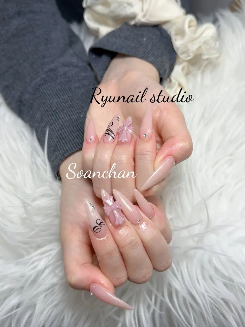 ネイル アートネイル ジェルネイル マグネットネイル ニュアンスネイル シンプルネイル ハンドネイル Ryu Nail NekoChanのネイルデザイン