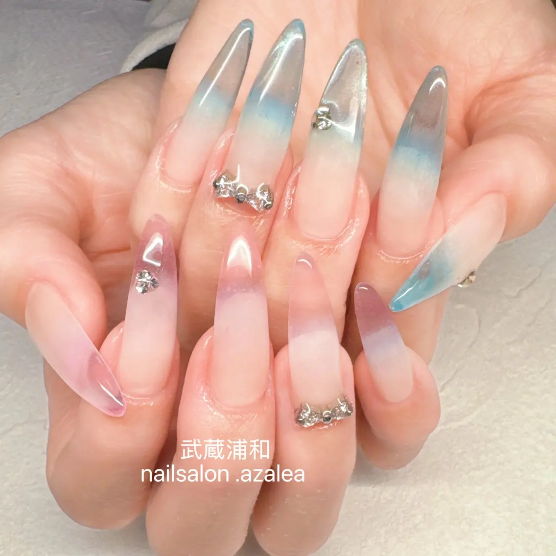 ネイル ハンドネイル R inのネイルデザイン