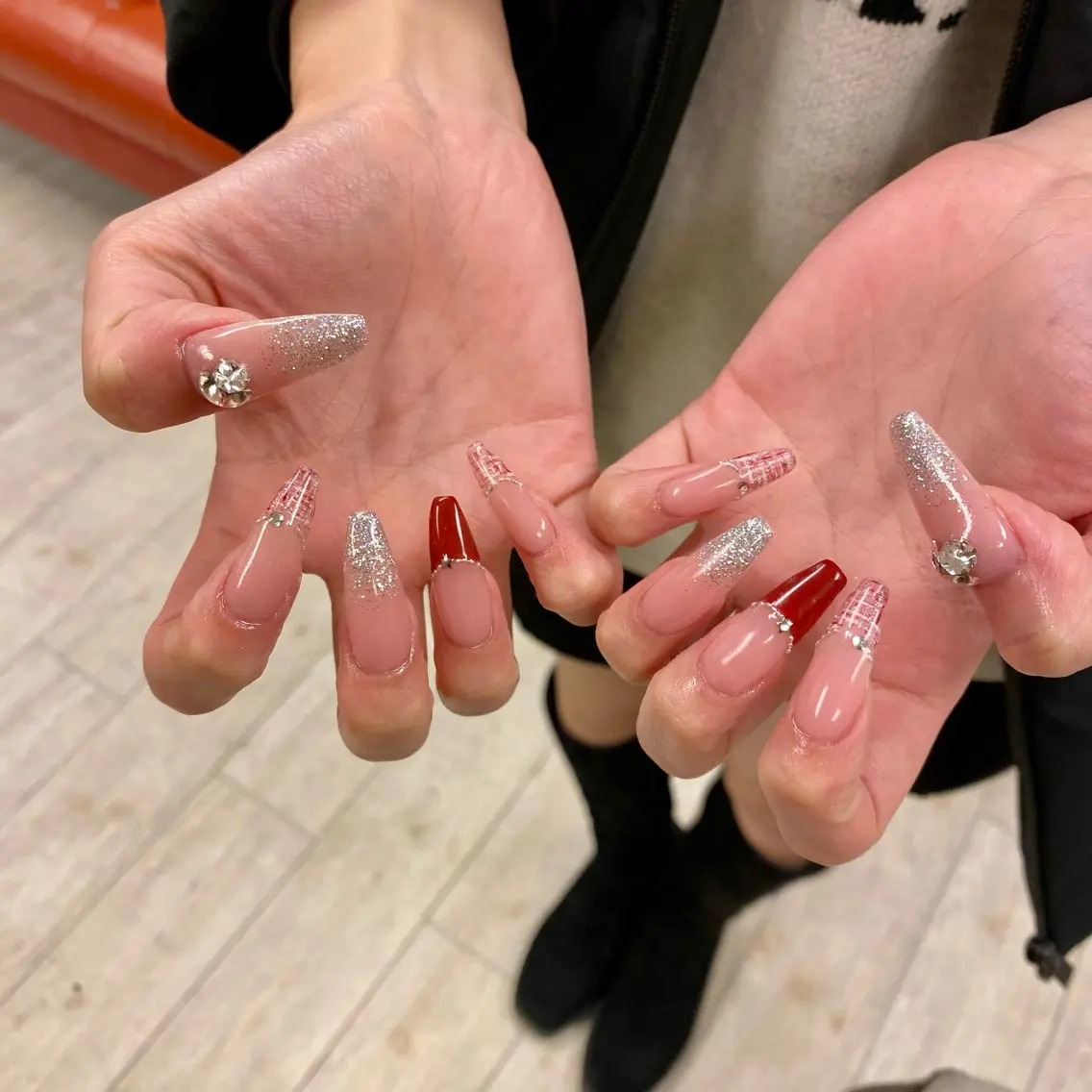 ハンド✋🏻新規限定🌟全メニュー7300円(オフ有)パーツ乗せ放題の写真
