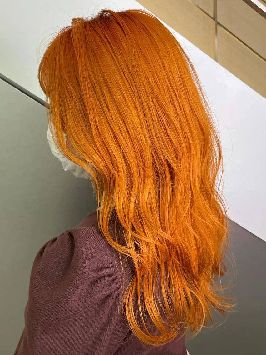 【🧡💜高彩度カラー💙💚】ダメージカットケアブリーチ+オンカラーの写真