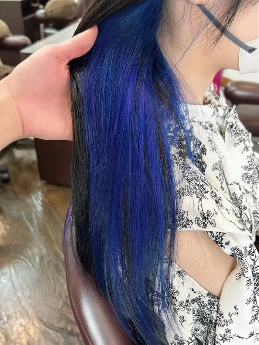 カラー ブルーカラー インナーカラー 坂本 瑞季 🤍 髪質改善のヘアスタイル