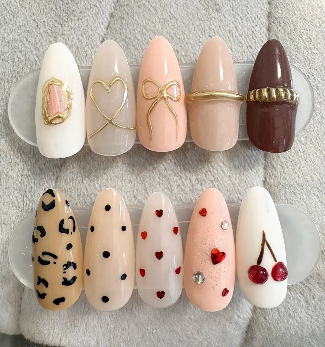 ネイル アートネイル マグネットネイル シンプルネイル ✨韓国✨nail salonLumieのネイルデザイン