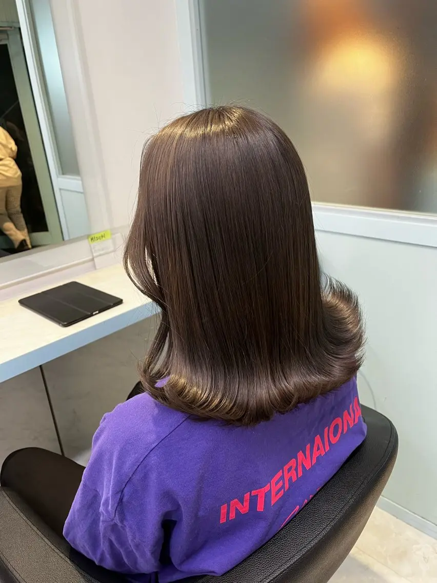 ミディアム カラー ヘアカラー トリートメント ブリーチカラー 🩵MIZUKIのヘアスタイル