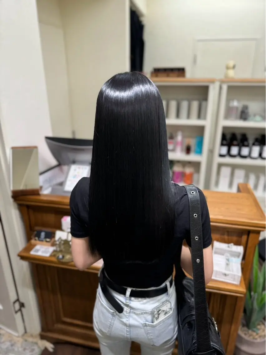【ケアしながら暗くしたい方限定‼️】暗髪ケアカラー✨の写真
