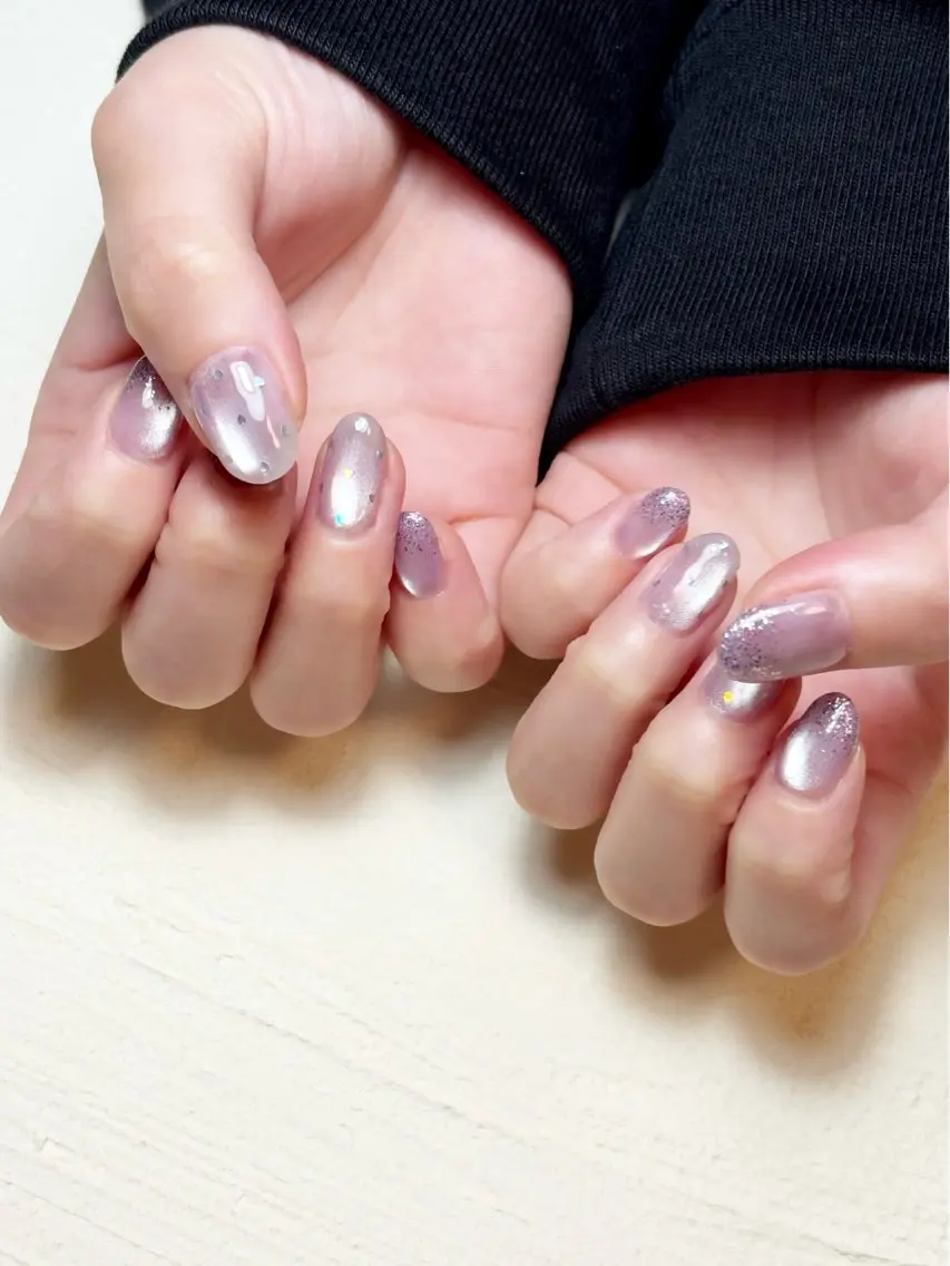 ネイル ハンドネイル Tiny Glowのネイルデザイン