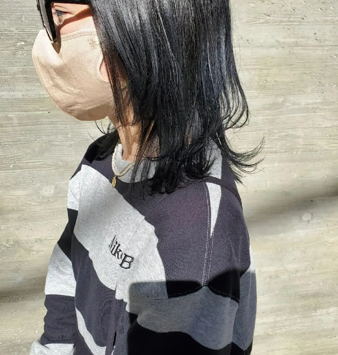 ミディアム 谷 結奈のヘアスタイル