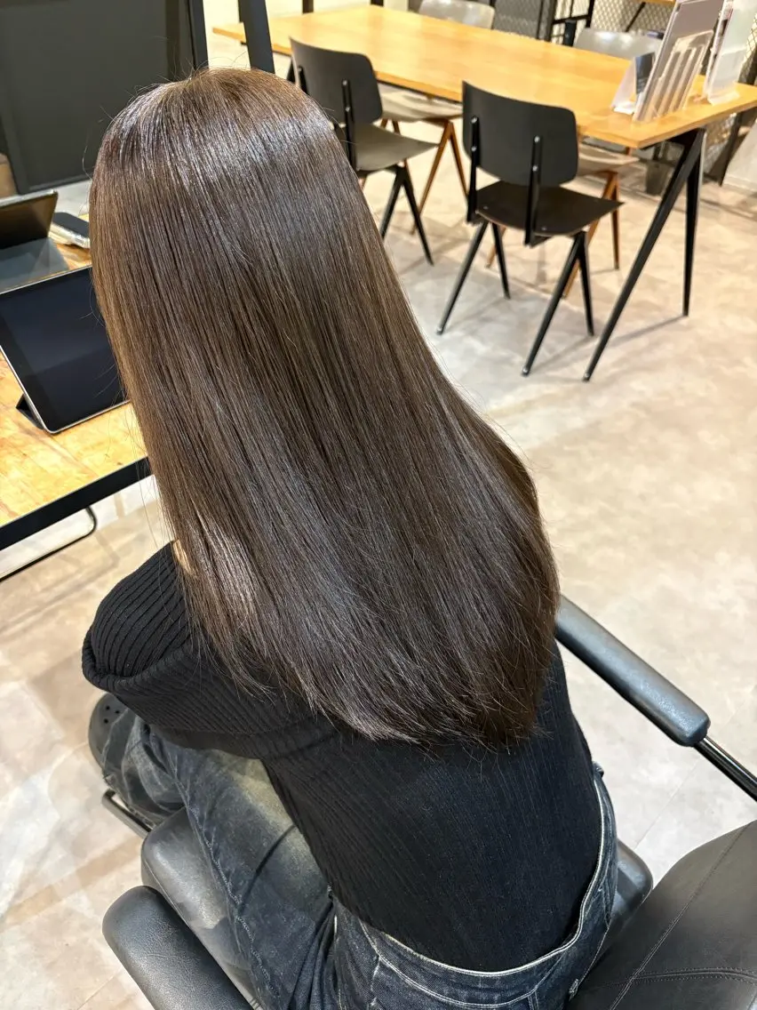 ロング カラー ブラウンカラー オリーブブラウン ヘアカラー number＋ / 璃々花のヘアスタイル