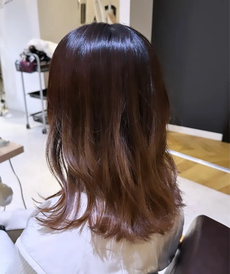 ミディアム Pino hair 小西冬馬 縮毛矯正のヘアスタイル