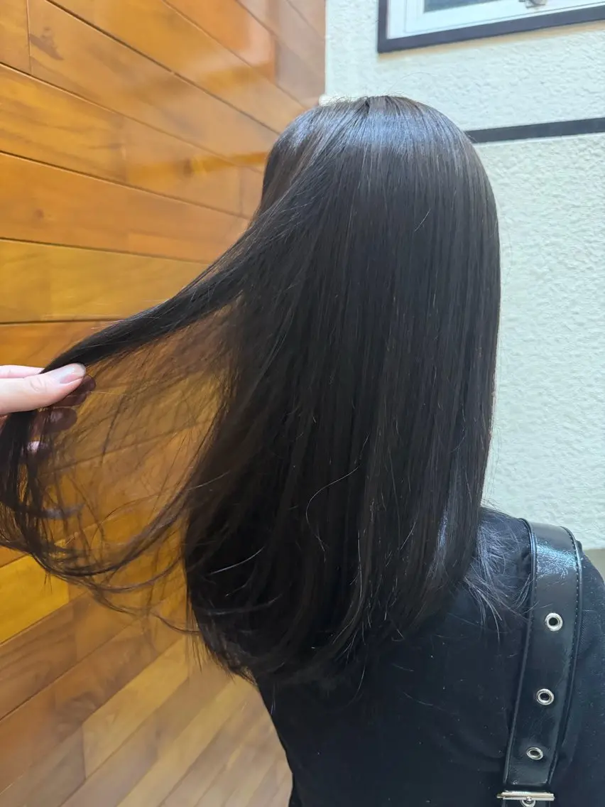 カラー iro+soi SOMAのヘアスタイル