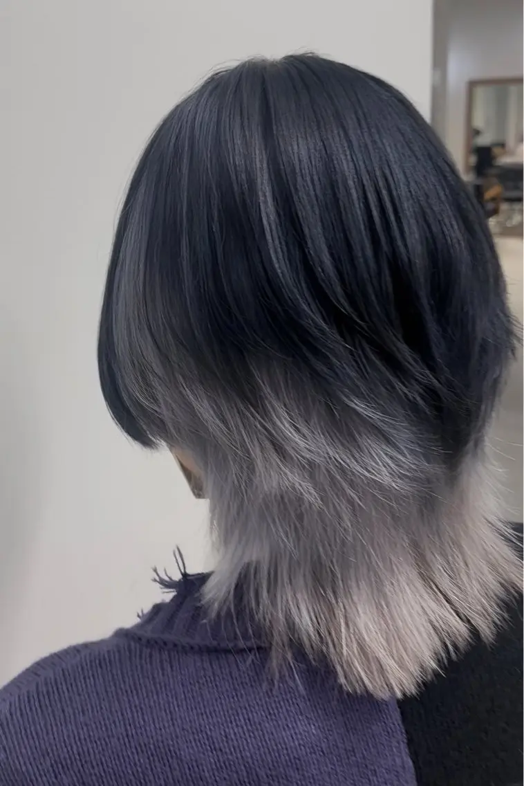 セミロング カラー デザインカラー ウルフカット 髙木 利央のヘアスタイル