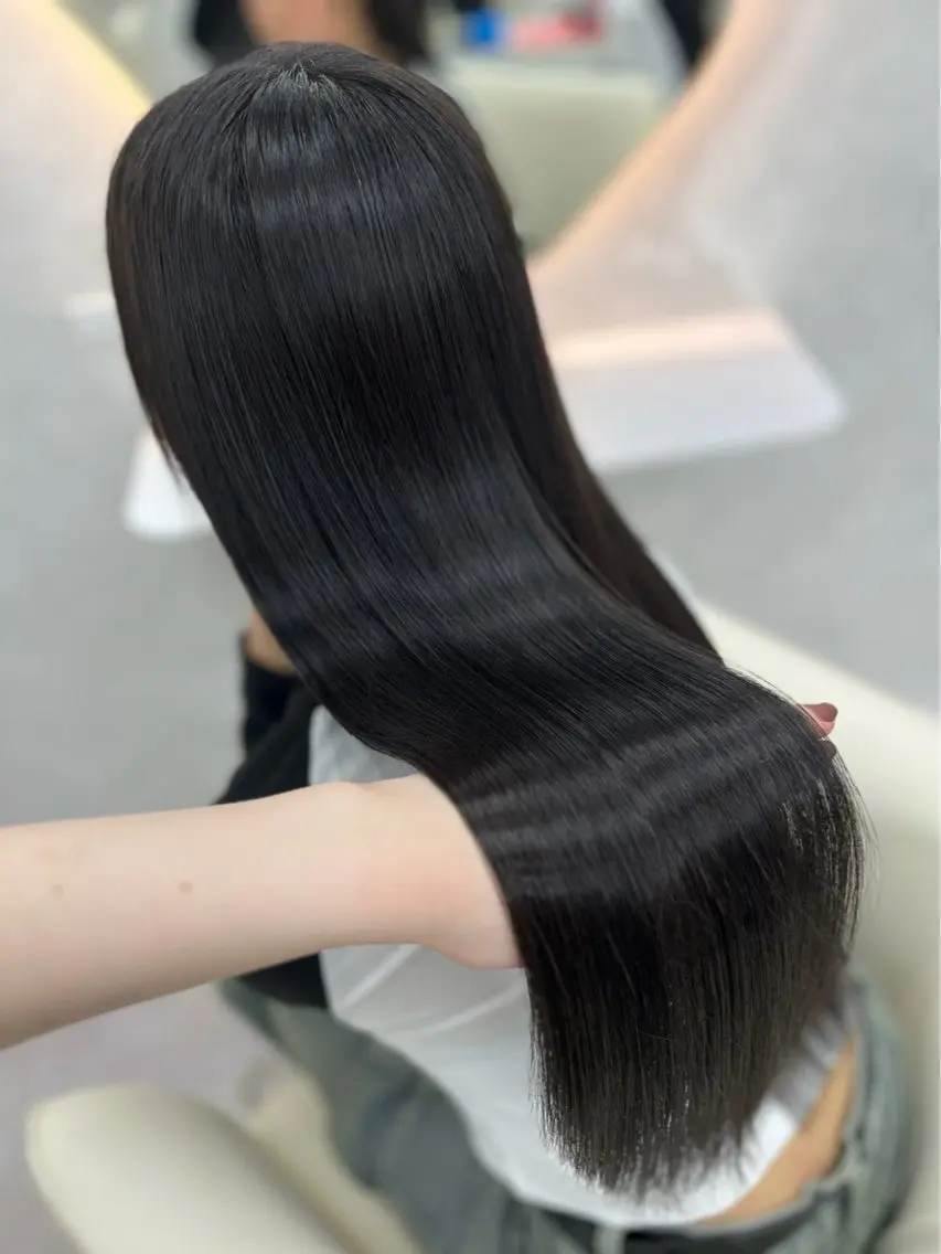 ロング パーマ Hina🐣 elubylovisのヘアスタイル