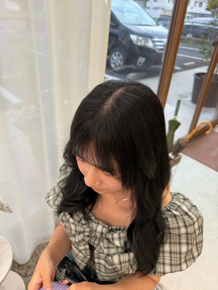 ロング 綾香/暗髪 /透明感カラー💜のヘアスタイル