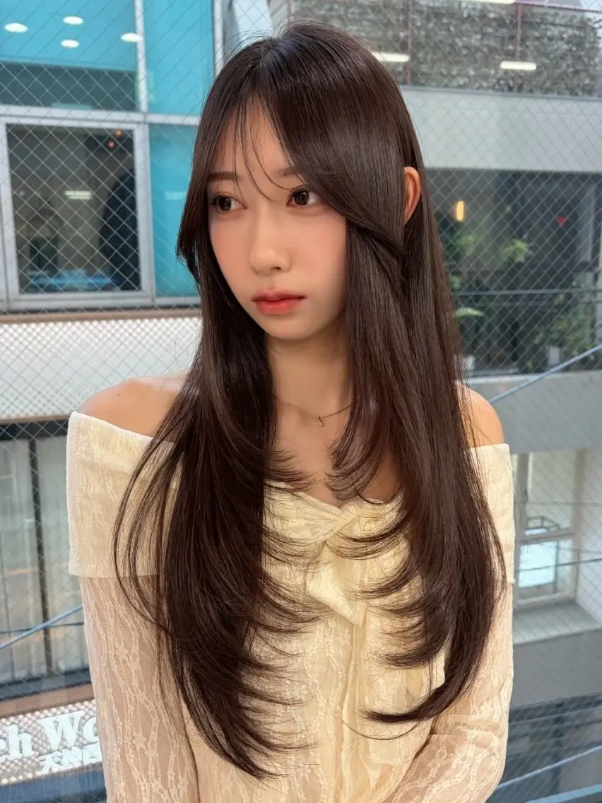 ロング Senne groupのヘアスタイル