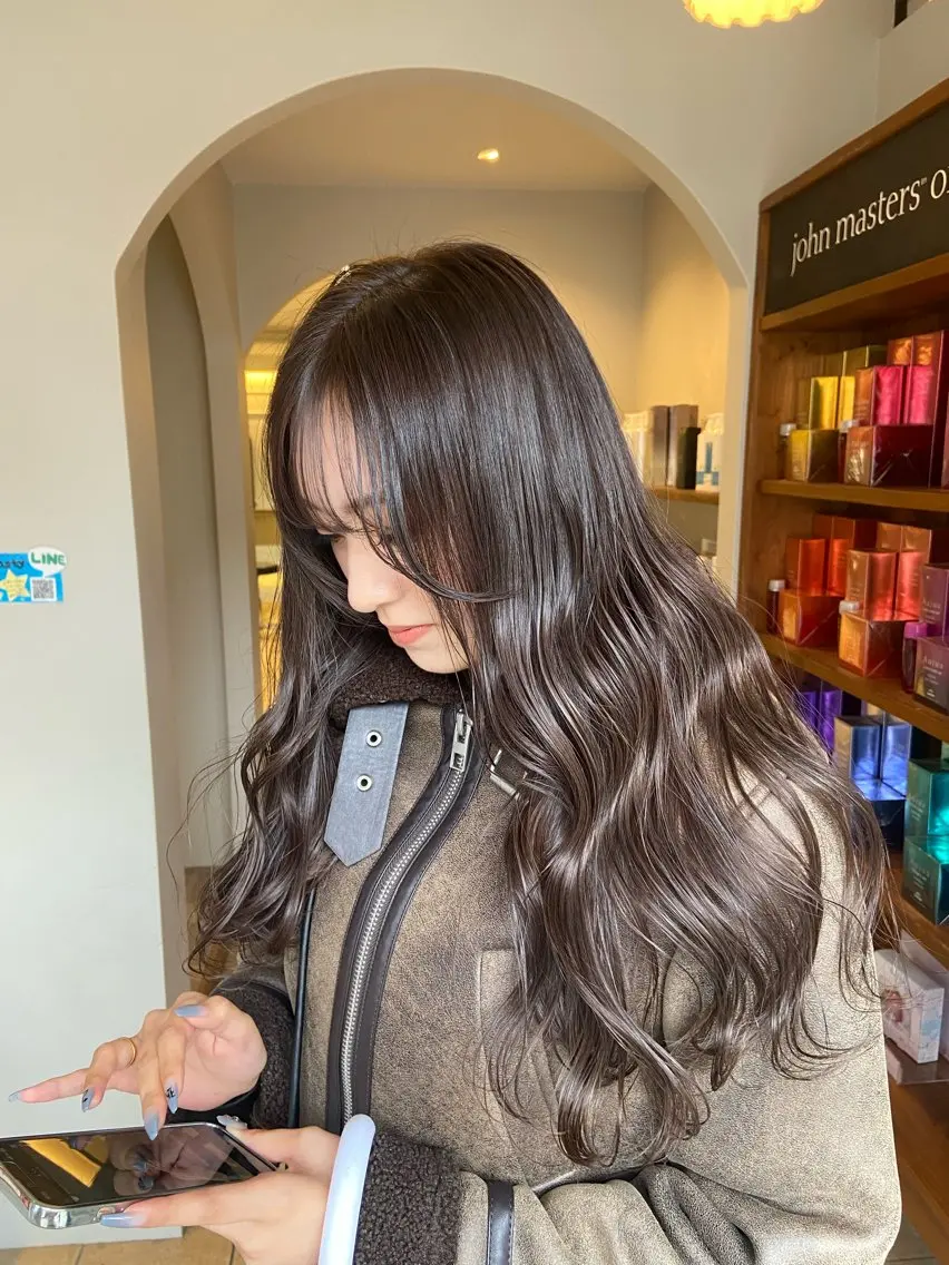 ロング カット ヘアカラー 透明感カラー🎀 tasty/makoのヘアスタイル