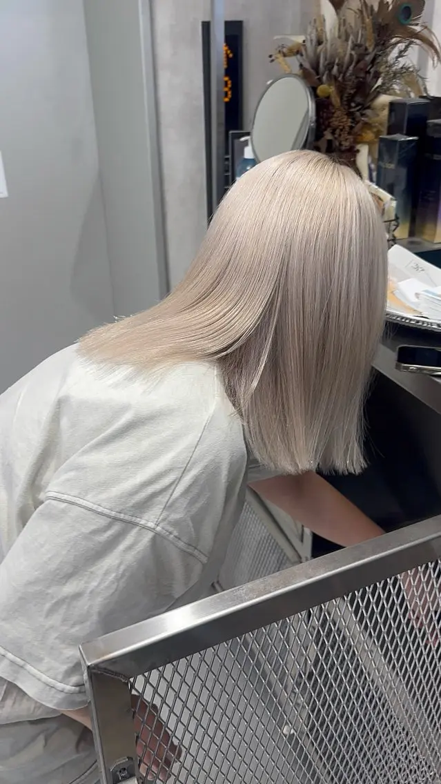 セミロング カラー みな .share天王寺のヘアスタイル