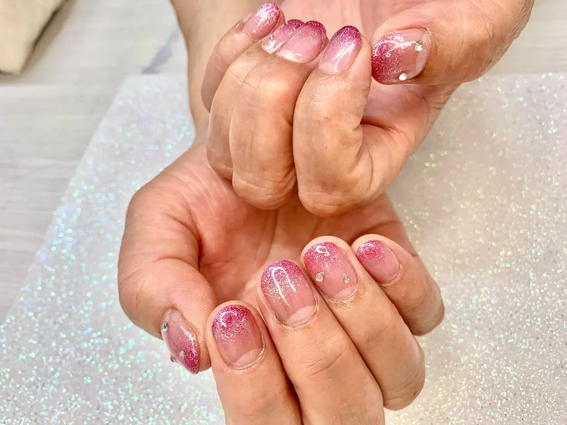 ネイル VIERU YURIのネイルデザイン