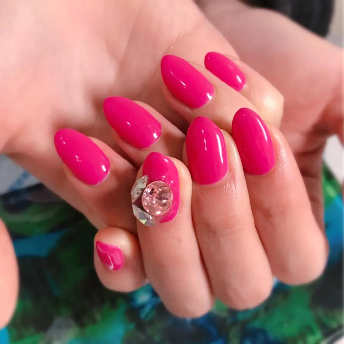 ネイル ストーンネイル ハンドネイル Grace Nailのネイルデザイン