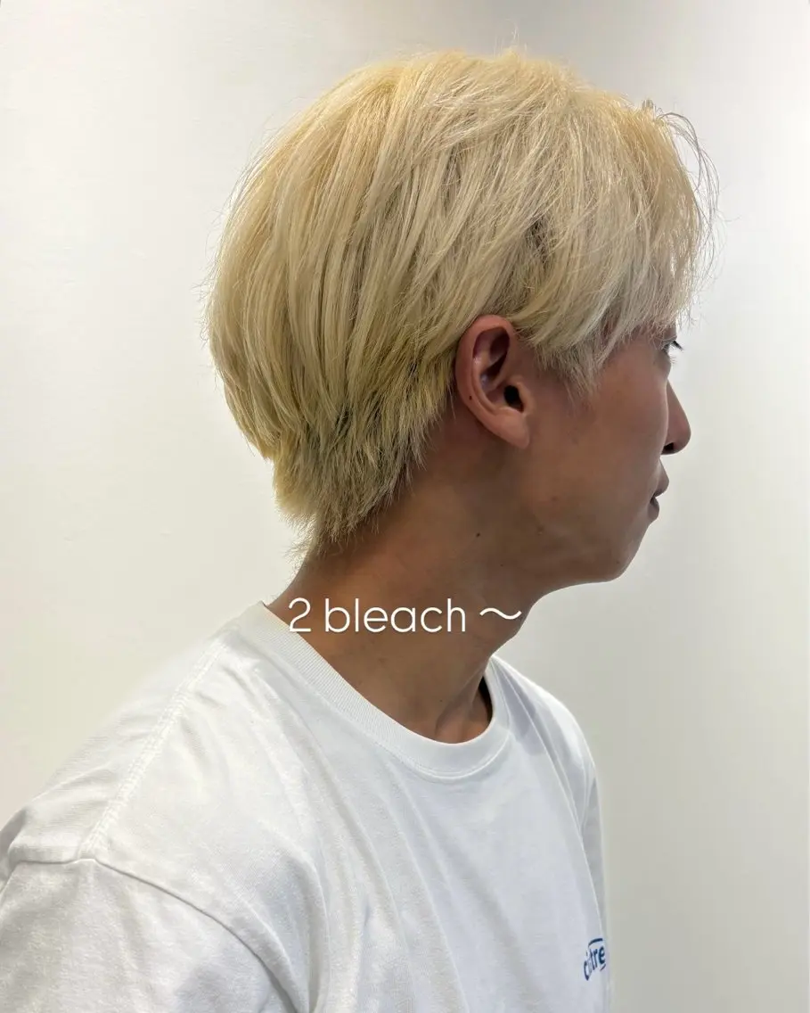 カラー メンズ メンズハイトーン ハイトーンカラー ヘアカラー ヨシノ マナウのヘアスタイル