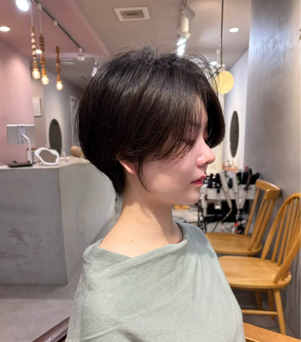 ショート ハンサムショート ショートヘア カット ヘアカラー 野口 咲愛のヘアスタイル