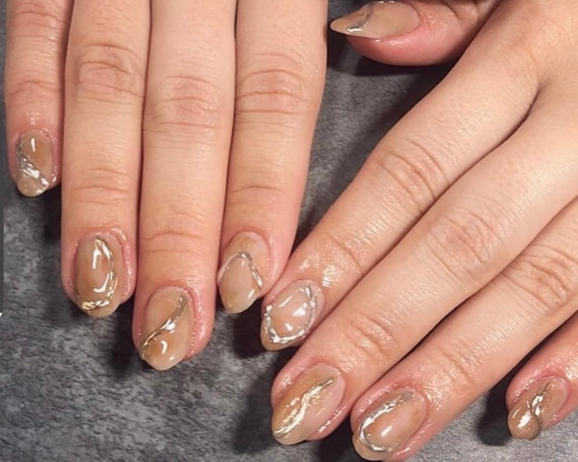 ネイル ブラウン ジェルネイル ミラーネイル 持ち込み ニュアンスネイル A"nail ネイリストayanaのネイルデザイン