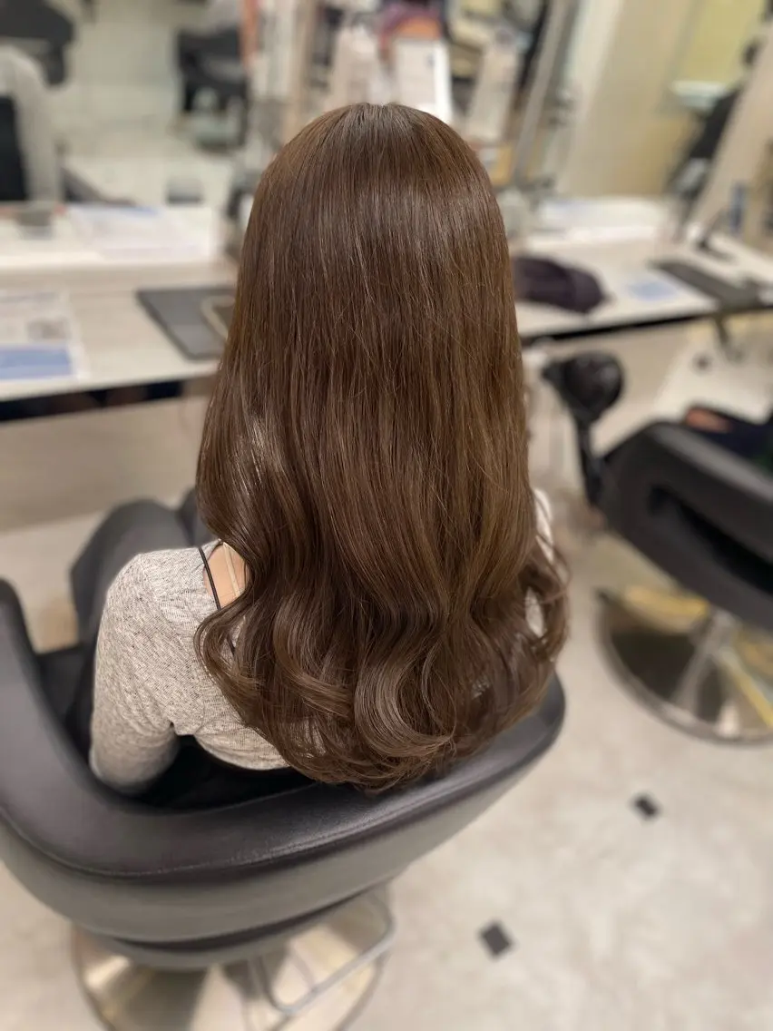 セミロング カット 縮毛矯正 うる艶トレンドヘア 🕊️上野BABYのヘアスタイル