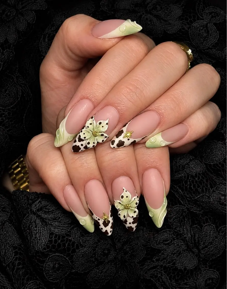 ネイル フレンチネイル ジェルネイル 韓国ネイル マグネットネイル 持ち込み ハンドネイル Royal Nailのネイルデザイン